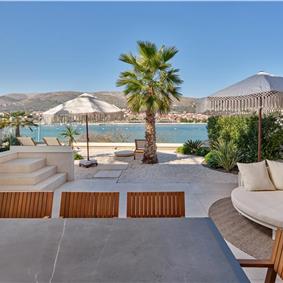 Selection of 5 bedroom seafront villas with heated pool on Ciovo near Trogir, sleeps 10